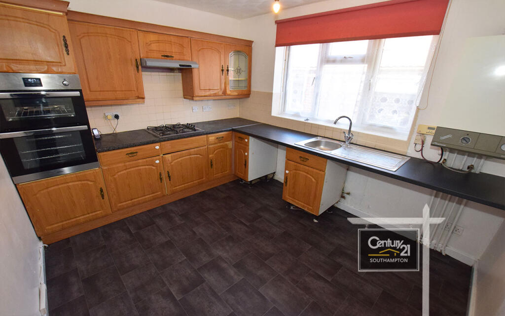 2 bed 1st Floor Flat for rent in Southampton. From Century21 Southampton - Southampton