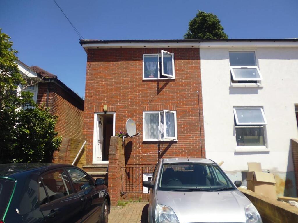 2 bed 1st Floor Flat for rent in Southampton. From Century21 Southampton - Southampton