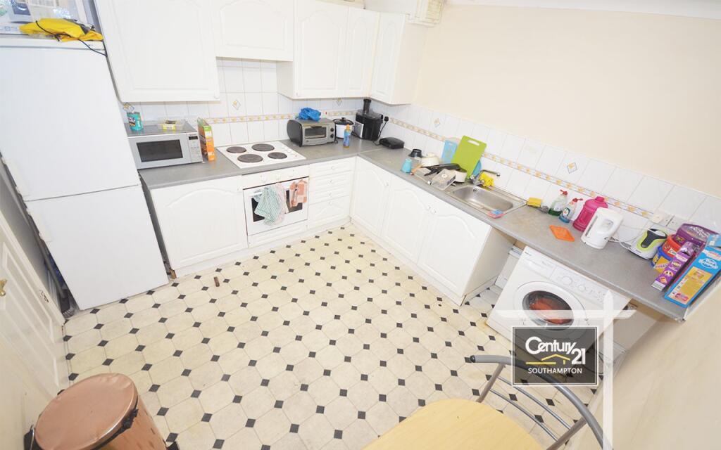 2 bed 1st Floor Flat for rent in Southampton. From Century21 Southampton - Southampton