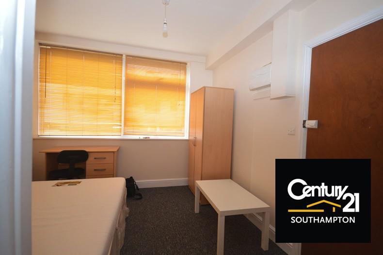 4 bed Studio for rent in Southampton. From Century21 Southampton - Southampton