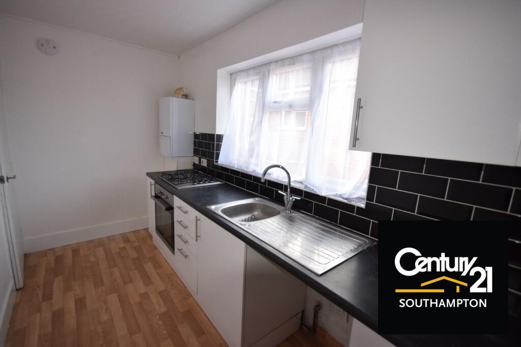 2 bed 1st Floor Flat for rent in Southampton. From Century21 Southampton - Southampton
