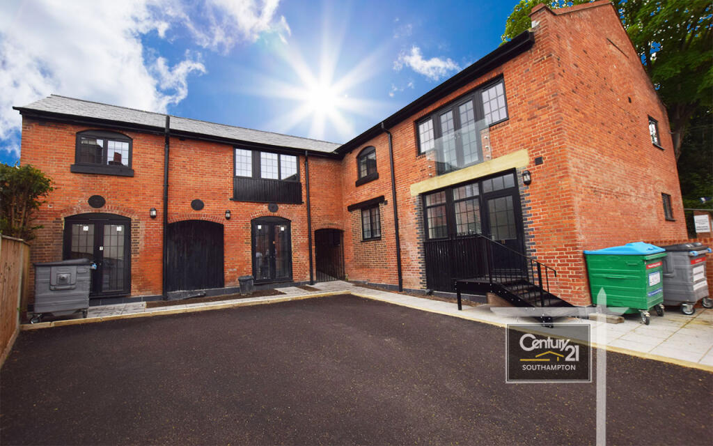 4 bed Studio for rent in Southampton. From Century21 Southampton - Southampton 4 bed Studio for rent in Southampton. From Century21 Southampton - Southampton