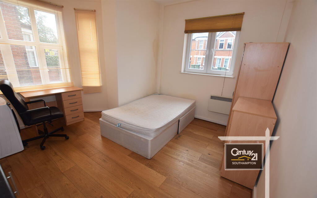 4 bed Studio for rent in Southampton. From Century21 Southampton - Southampton