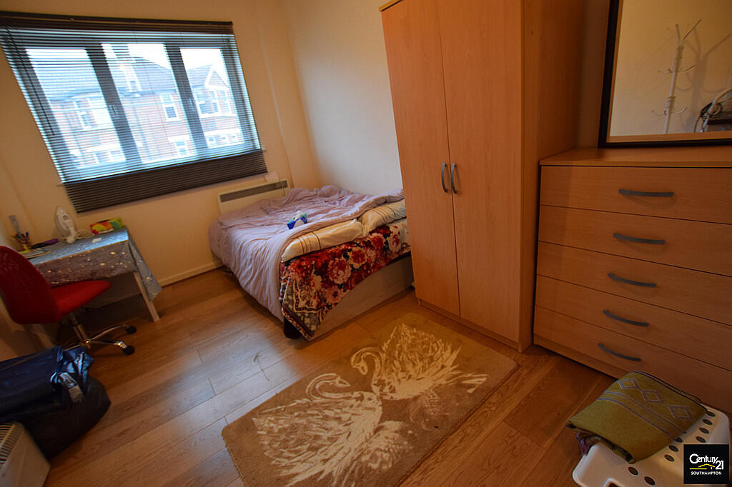 4 bed Studio for rent in Southampton. From Century21 Southampton - Southampton