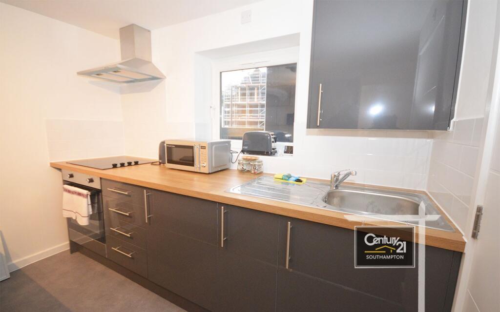 2 bed Apartment for rent in Southampton. From Century21 Southampton - Southampton