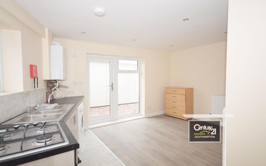 0 bed Studio for rent in Southampton. From Century21 Southampton - Southampton