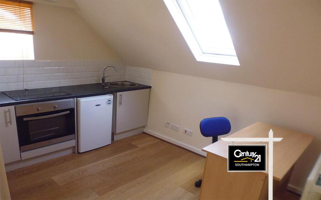1 bed 1st Floor Flat for rent in Southampton. From Century21 Southampton - Southampton