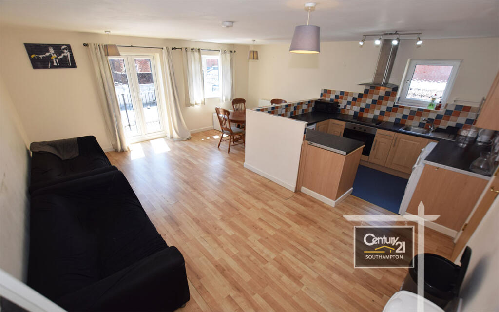 2 bed 1st Floor Flat for rent in Southampton. From Century21 Southampton - Southampton