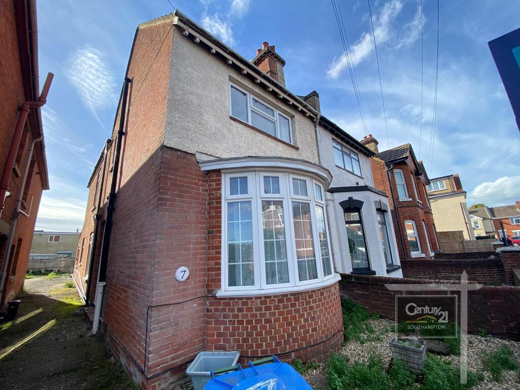 3 bed Semi Detached for rent in Southampton. From Century21 Southampton - Southampton 3 bed Semi Detached for rent in Southampton. From Century21 Southampton - Southampton