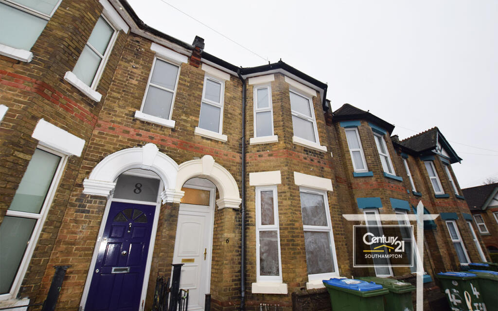 5 bed Mid Terraced House for rent in Southampton. From Century21 Southampton - Southampton