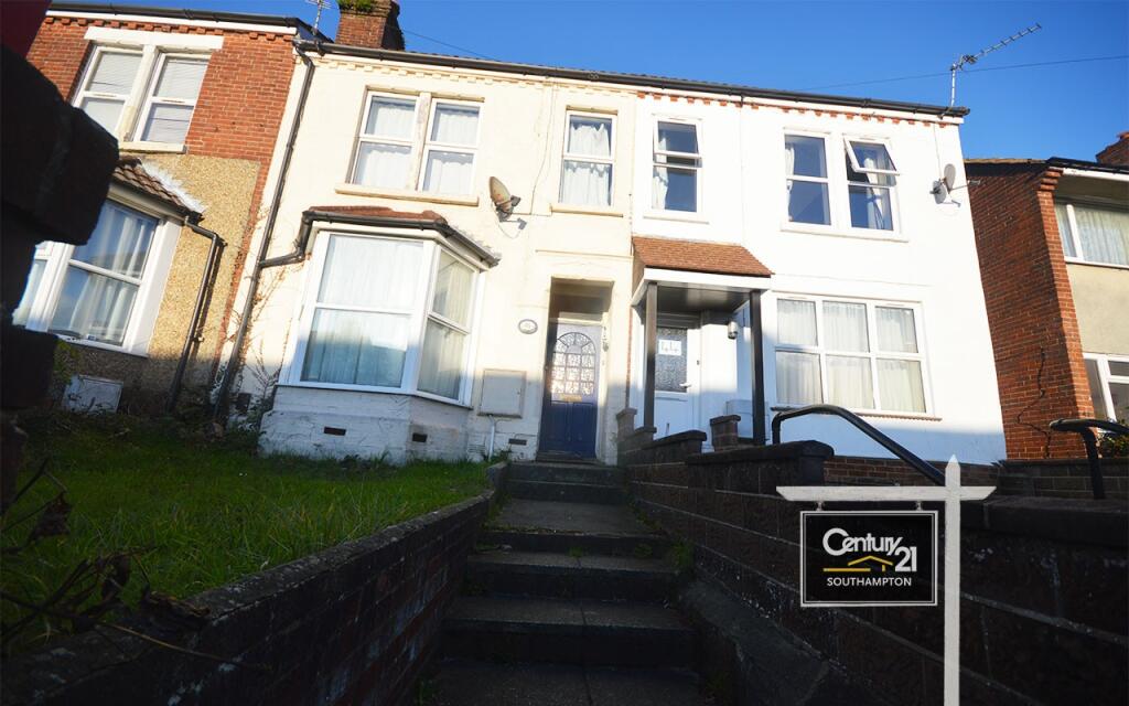 4 bed Mid Terraced House for rent in Southampton. From Century21 Southampton - Southampton