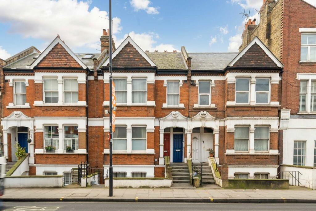 2 bed 1st Floor Flat for rent in London. From Chard - Fulham