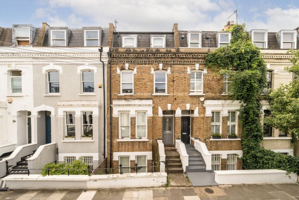 3 bed 1st Floor Flat for rent in Fulham. From Chard - Fulham
