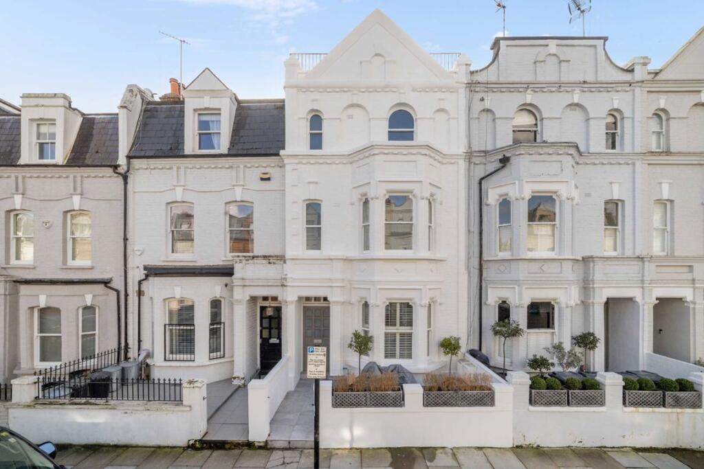 2 bed 1st Floor Flat for rent in London. From Chard - Fulham
