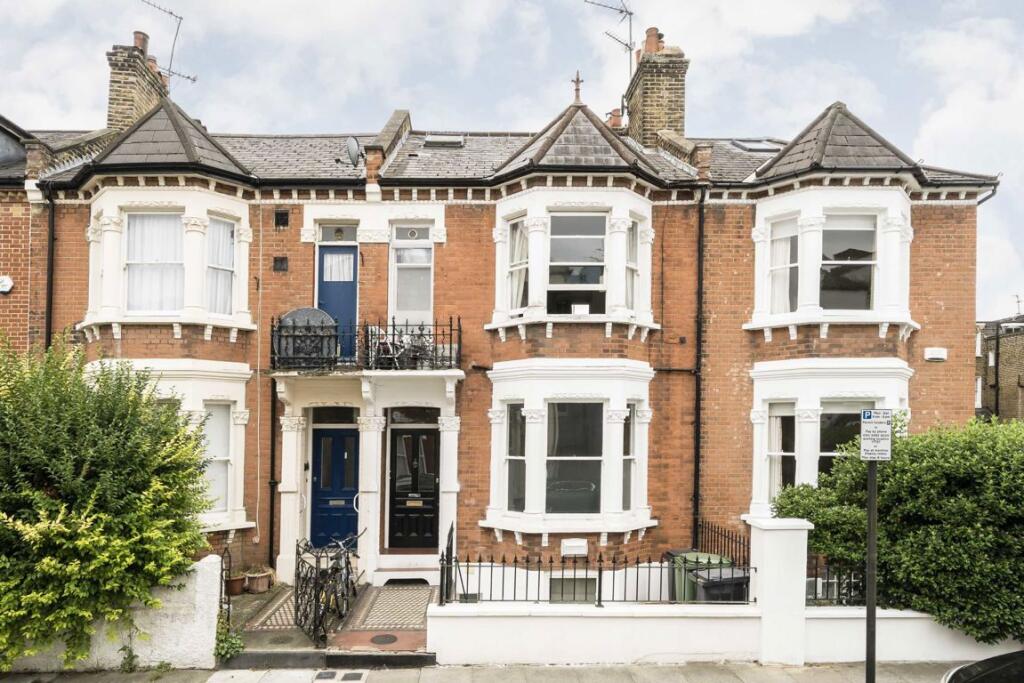 3 bed 1st Floor Flat for rent in Fulham. From Chard - Fulham
