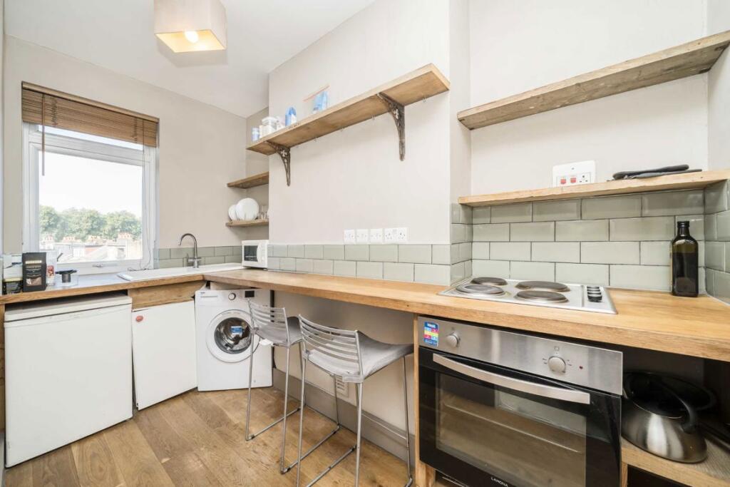 1 bed 1st Floor Flat for rent in Fulham. From Chard - Fulham
