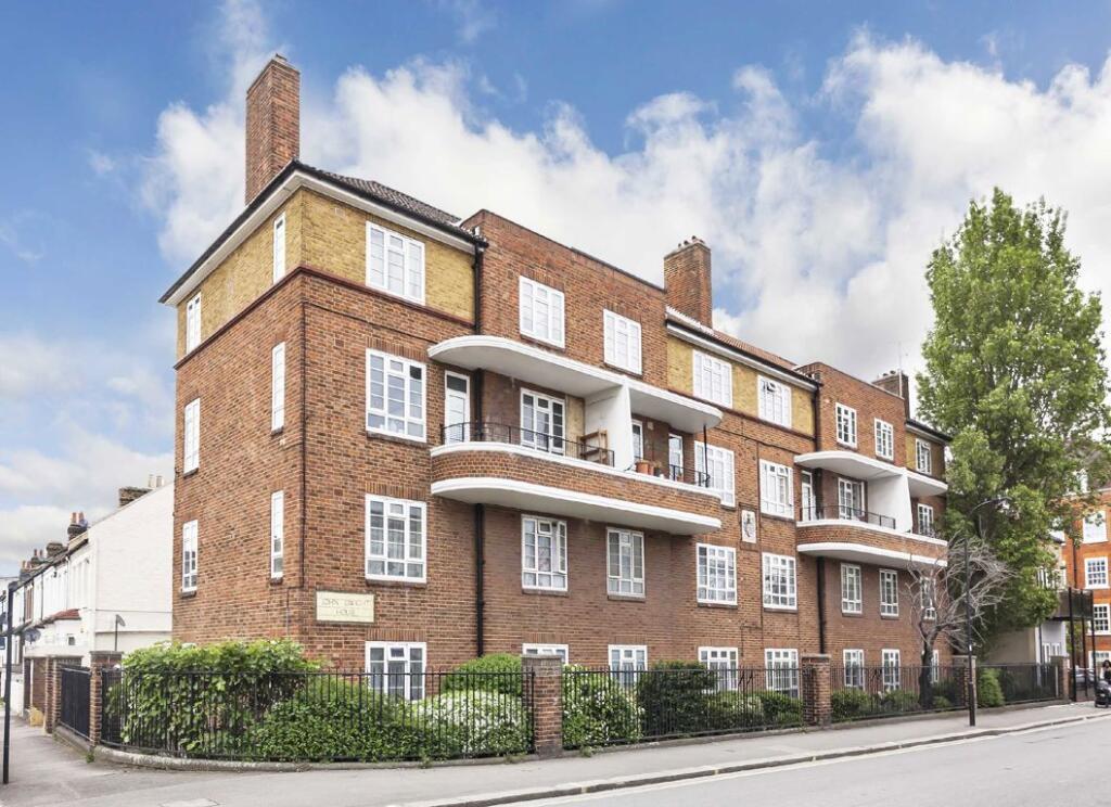 4 bed 1st Floor Flat for rent in Fulham. From Chard - Fulham