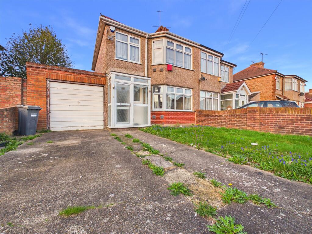 3 bed Semi Detached for rent in Hounslow. From Chase Buchanan - Isleworth & Osterley 3 bed Semi Detached for rent in Hounslow. From Chase Buchanan - Isleworth & Osterley