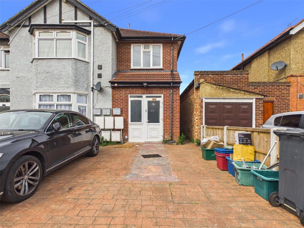 1 bed Apartment for rent in Hounslow. From Chase Buchanan - Isleworth & Osterley