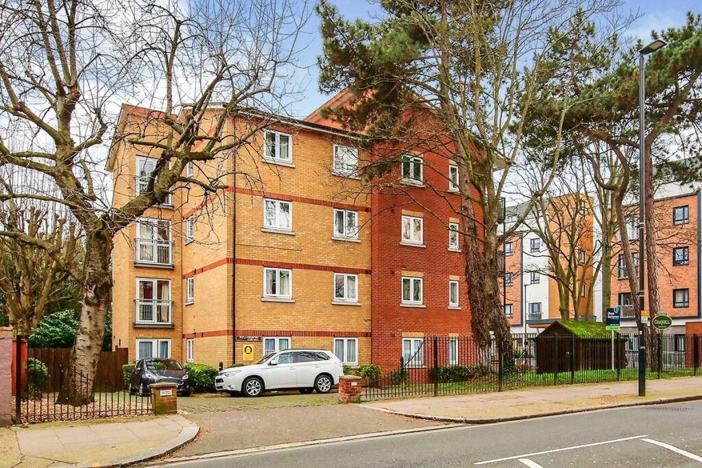 2 bed Apartment for rent in Isleworth. From Chase Buchanan - Isleworth & Osterley 2 bed Apartment for rent in Isleworth. From Chase Buchanan - Isleworth & Osterley