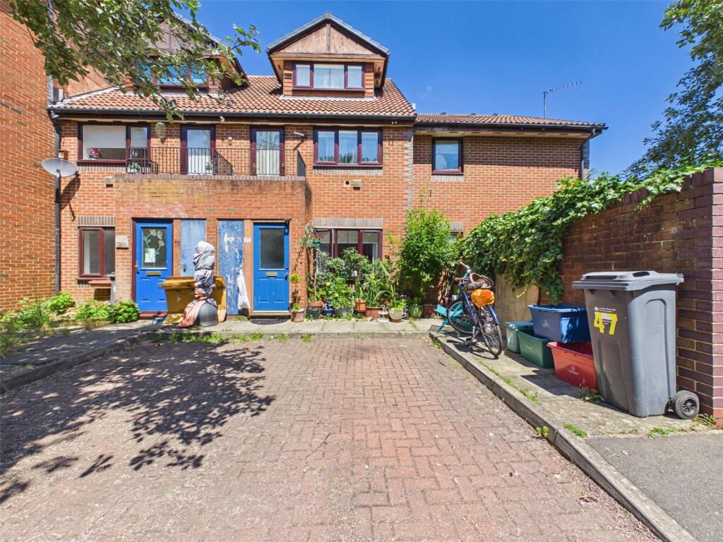 1 bed Annexe for rent in Isleworth. From Chase Buchanan - Isleworth & Osterley 1 bed Annexe for rent in Isleworth. From Chase Buchanan - Isleworth & Osterley