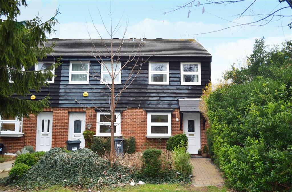 2 bed Mid Terraced House for rent in Isleworth. From Chase Buchanan - Isleworth & Osterley