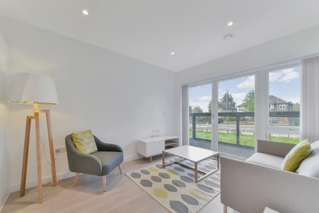 1 bed 1st Floor Flat for rent in Willesden. From Chase Evans - City & Aldgate