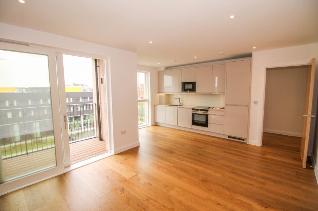 1 bed 1st Floor Flat for rent in London. From Chase Evans - City & Aldgate