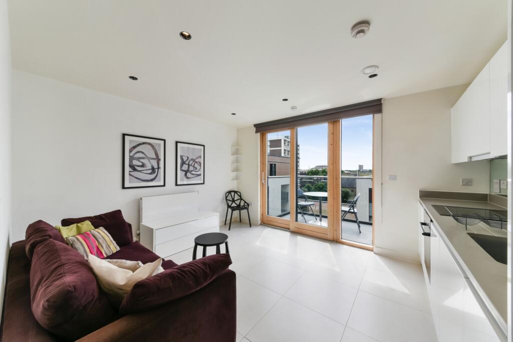0 bed 1st Floor Flat for rent in London. From Chase Evans - City & Aldgate