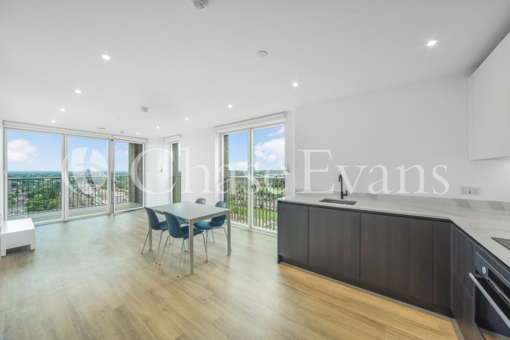 1 bed 1st Floor Flat for rent in Acton. From Chase Evans - City & Aldgate