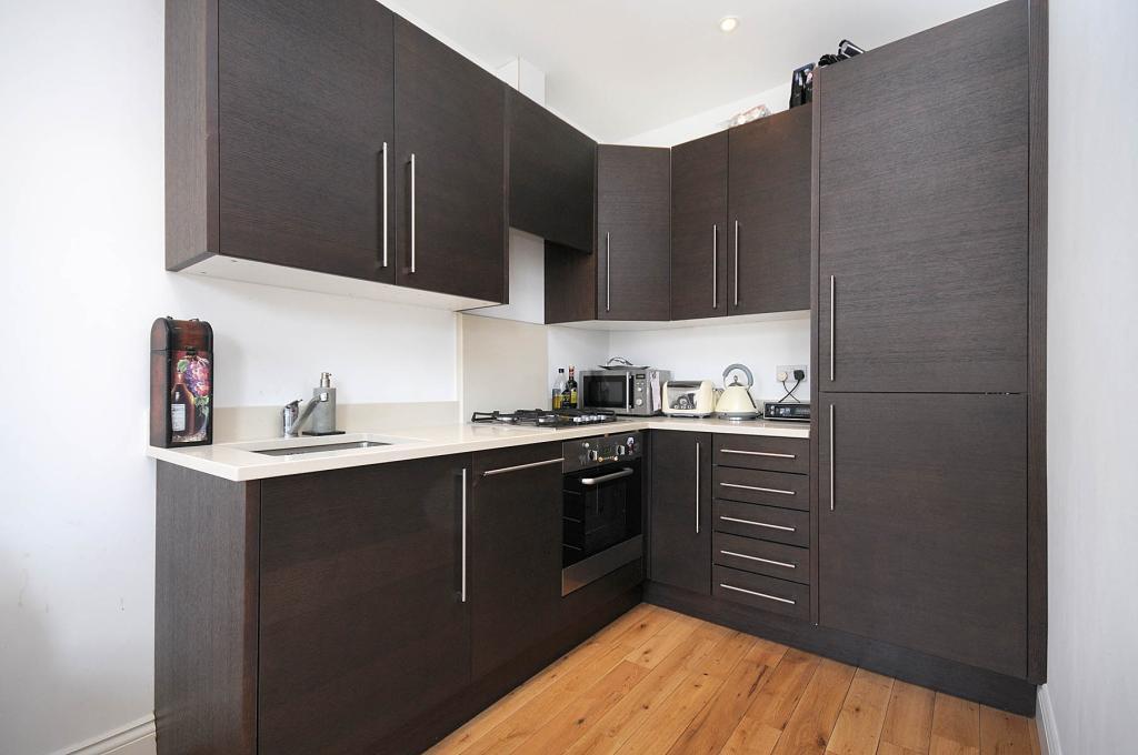 1 bed 1st Floor Flat for rent in London. From Chase Evans - City & Aldgate