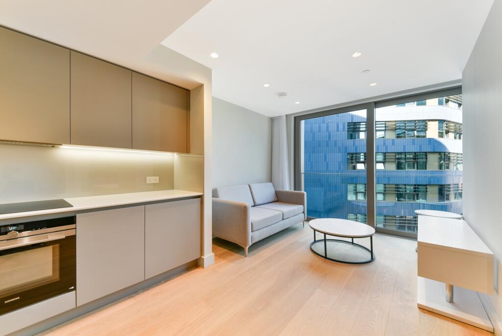 1 bed 1st Floor Flat for rent in London. From Chase Evans - City & Aldgate