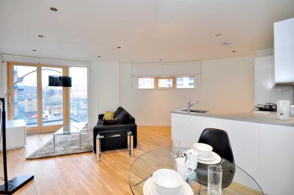 1 bed 1st Floor Flat for rent in London. From Chase Evans - City & Aldgate