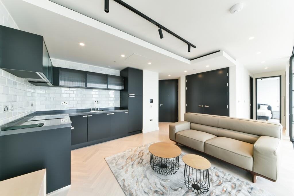 1 bed 1st Floor Flat for rent in London. From Chase Evans - City & Aldgate