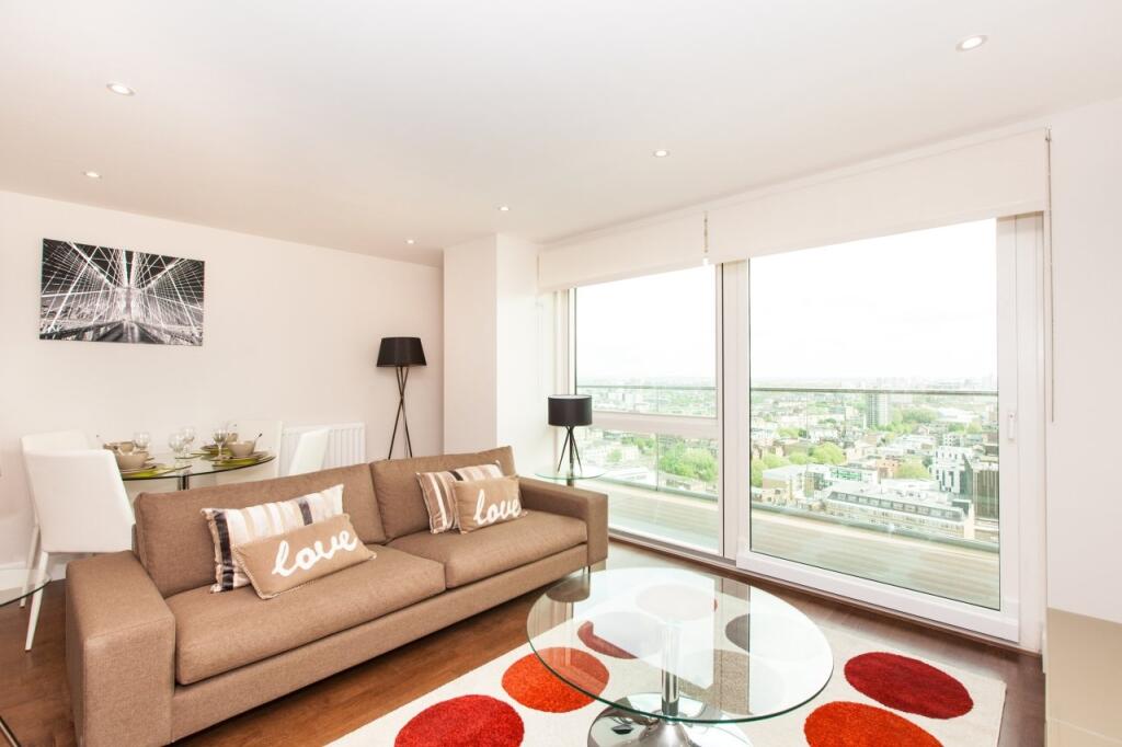 2 bed 1st Floor Flat for rent in Stepney. From Chase Evans - City & Aldgate