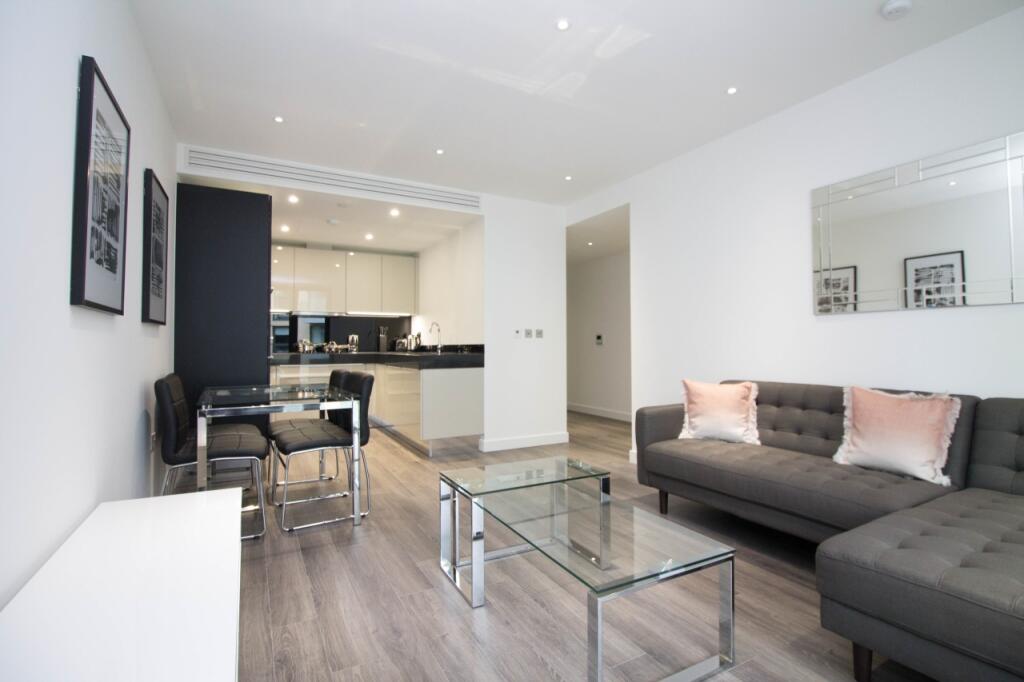 2 bed 1st Floor Flat for rent in Stepney. From Chase Evans - City & Aldgate 2 bed 1st Floor Flat for rent in Stepney. From Chase Evans - City & Aldgate