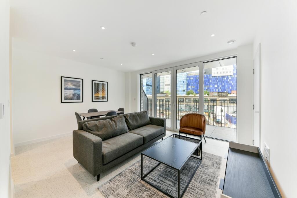 2 bed 1st Floor Flat for rent in Stepney. From Chase Evans - City & Aldgate 2 bed 1st Floor Flat for rent in Stepney. From Chase Evans - City & Aldgate