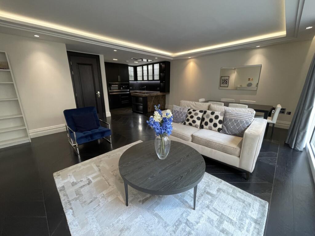 2 bed 1st Floor Flat for rent in Westminster. From Chase Evans - City & Aldgate