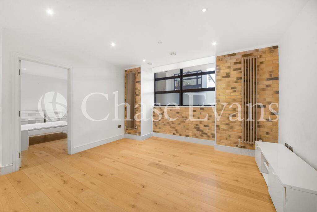 1 bed 1st Floor Flat for rent in Camden Town. From Chase Evans - City & Aldgate
