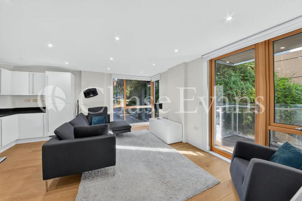 2 bed 1st Floor Flat for rent in Hornsey. From Chase Evans - City & Aldgate