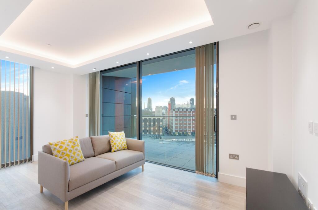 4 bed 1st Floor Flat for rent in Islington. From Chase Evans - City & Aldgate 4 bed 1st Floor Flat for rent in Islington. From Chase Evans - City & Aldgate