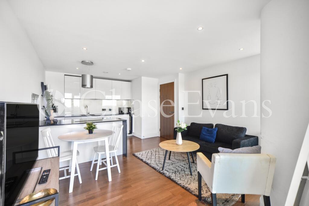 1 bed 1st Floor Flat for rent in London. From Chase Evans - City & Aldgate