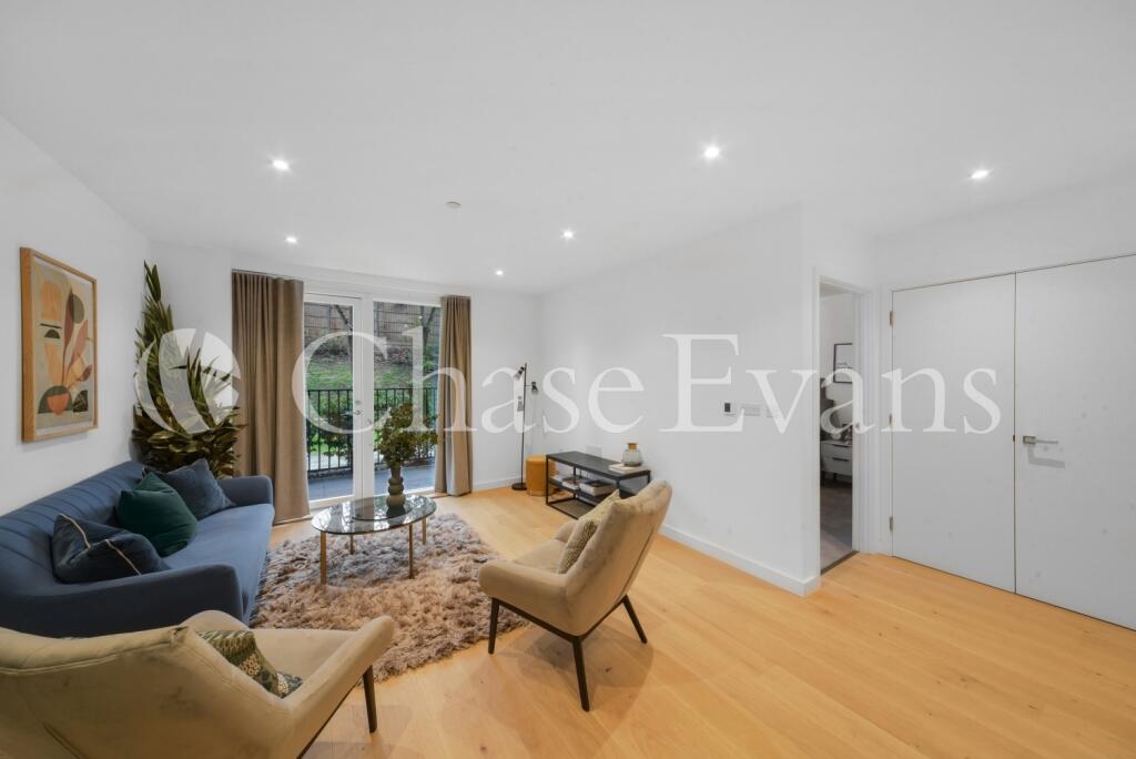 1 bed 1st Floor Flat for rent in Greenford. From Chase Evans - City & Aldgate