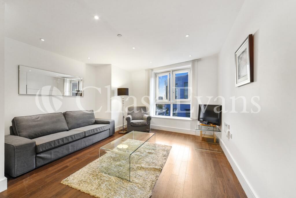 2 bed 1st Floor Flat for rent in Islington. From Chase Evans - City & Aldgate