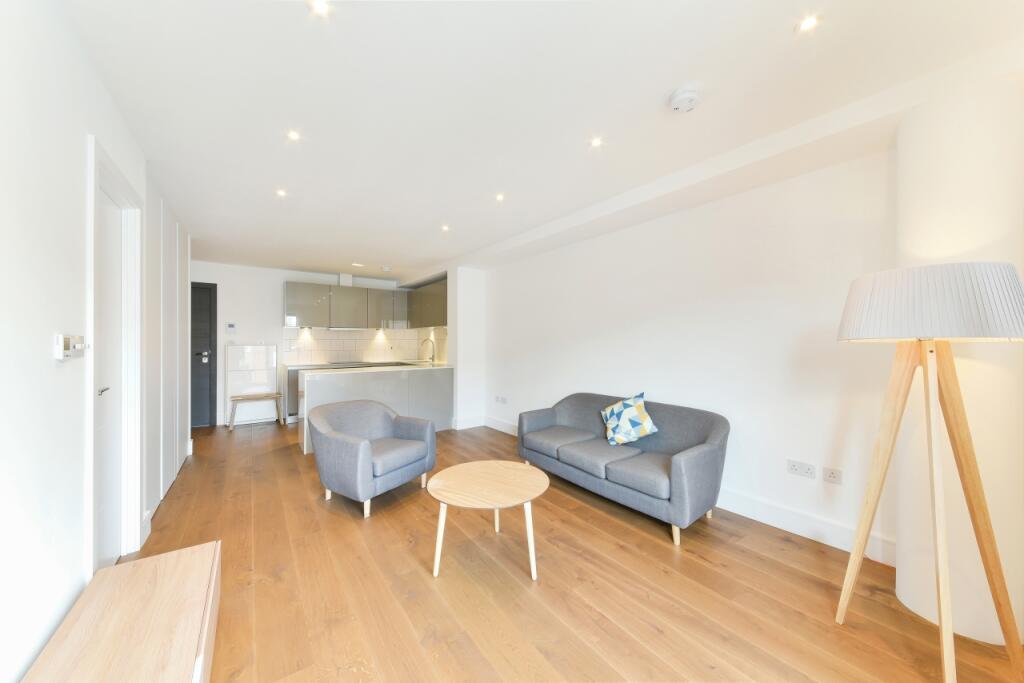 1 bed Apartment for rent in Hammersmith. From Chase Evans - Elephant and Castle