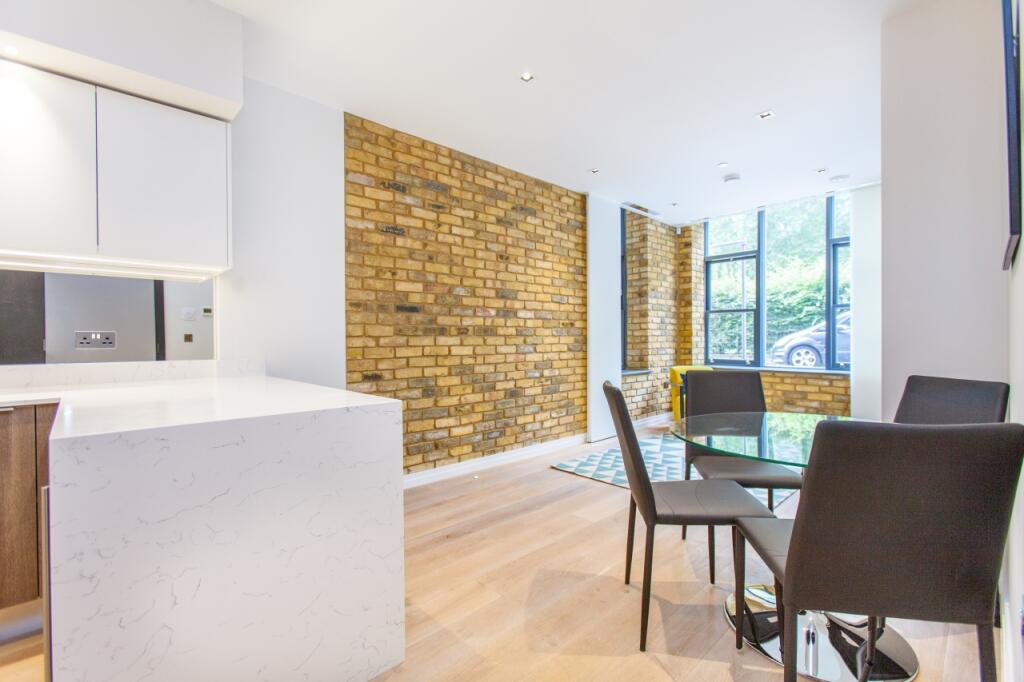 1 bed 1st Floor Flat for rent in London. From Chase Evans - Elephant and Castle 1 bed 1st Floor Flat for rent in London. From Chase Evans - Elephant and Castle