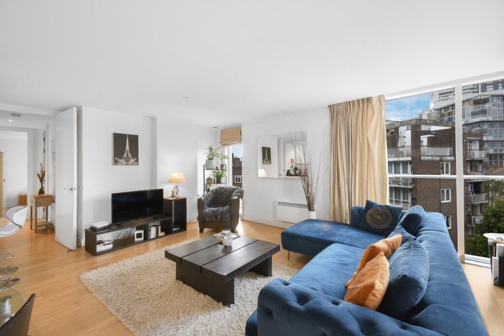 2 bed 1st Floor Flat for rent in London. From Chase Evans - Elephant and Castle 2 bed 1st Floor Flat for rent in London. From Chase Evans - Elephant and Castle