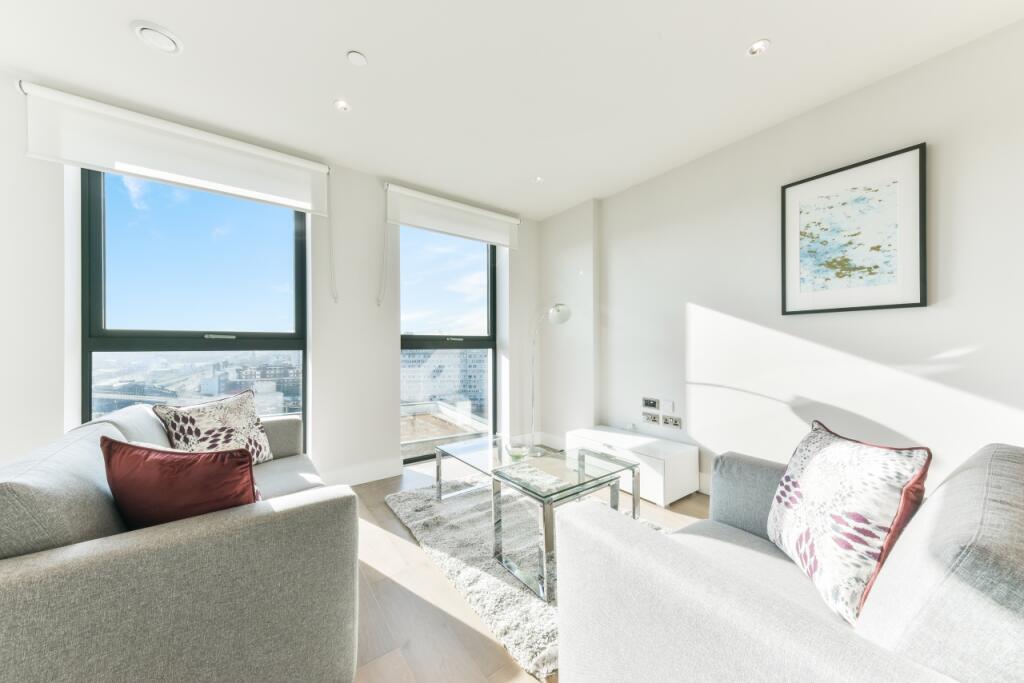 1 bed 1st Floor Flat for rent in Clapham. From Chase Evans - Elephant and Castle