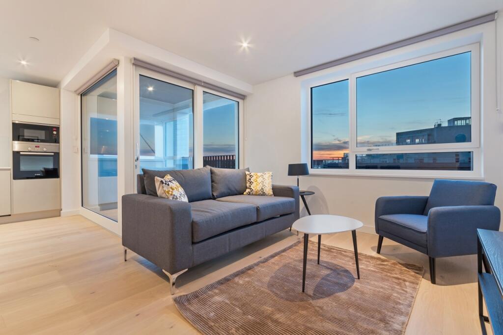 2 bed 1st Floor Flat for rent in Camberwell. From Chase Evans - Elephant and Castle