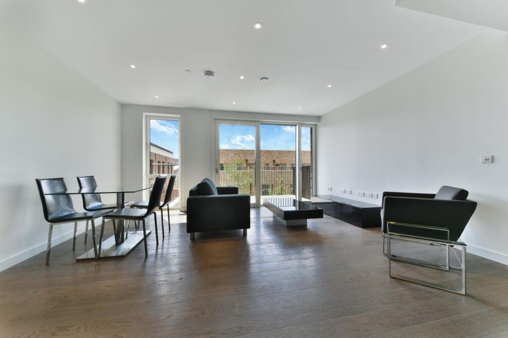 1 bed 1st Floor Flat for rent in Camberwell. From Chase Evans - Elephant and Castle